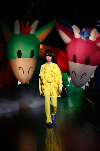 Look 85